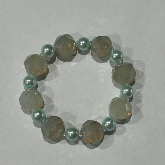 Blue Crystal Like Pearl Bracelet